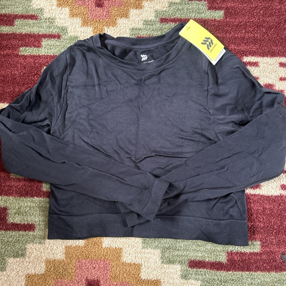 NWT All in Motion Black Activewear Top